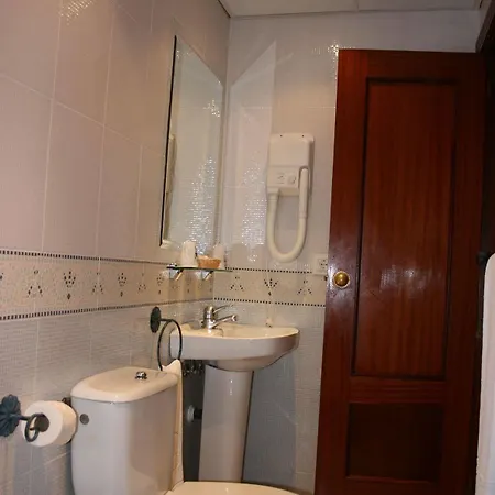 La Fuente בית הארחה *