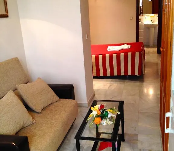 ゲストハウス オスタル ラ フエンテ コルドバ